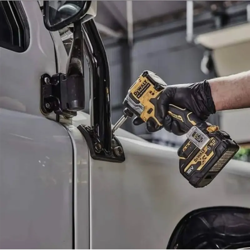 DeWALT DCF850N