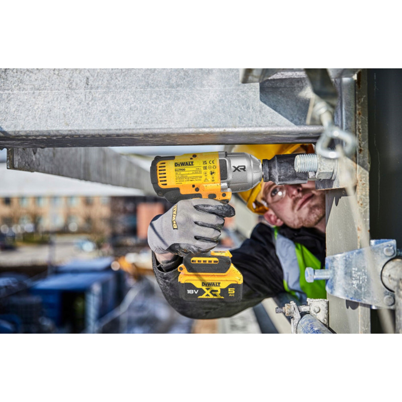 DeWALT DCF900N
