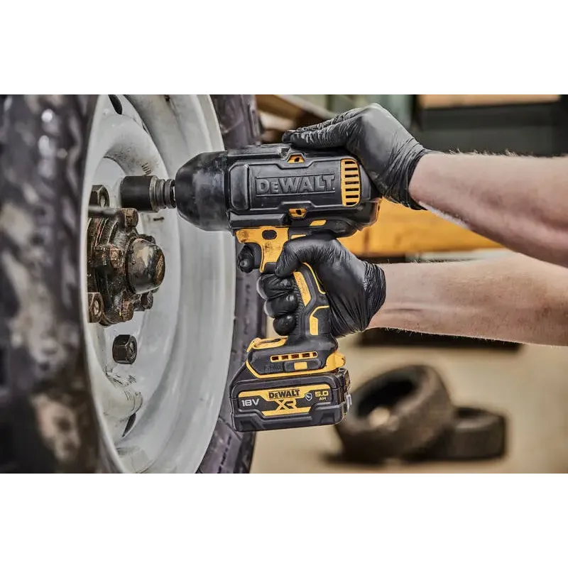 DeWALT DCF900P2T