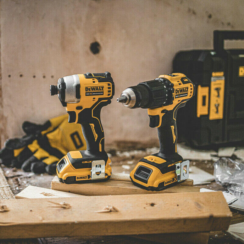 DeWALT DCK2062D2T