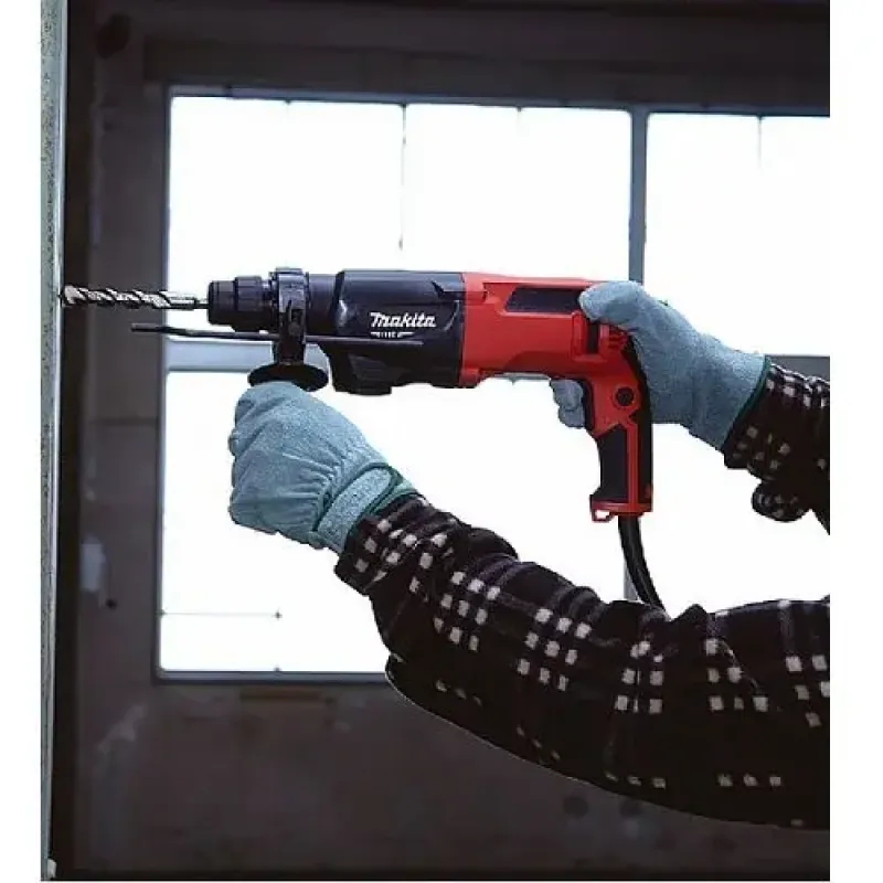 Перфоратор Makita M8700