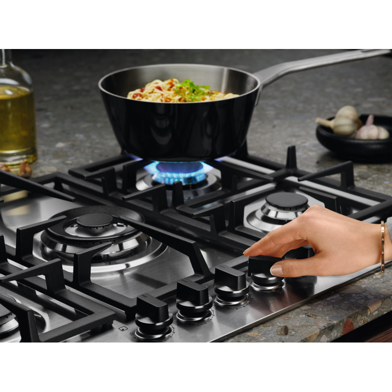 Варочная поверхность Electrolux KGS9536RN