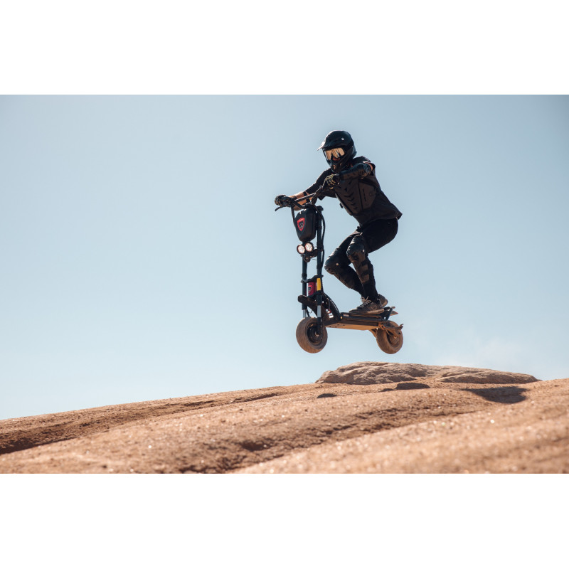 Електросамокат Kaabo Wolf Warrior 11 PLUS